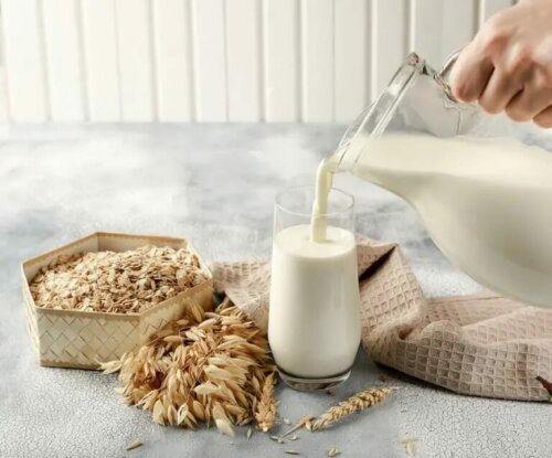 Mleko owsiane – właściwości i zalety
