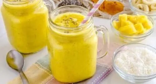 Smoothie z kurkumą