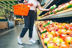 Jak wybrać zdrowsze produkty spożywcze: 10 wskazówek