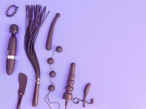 Jak prawidłowo sterylizować zabawki erotyczne? Kilka porad