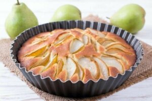 Jak zrobić ciasto gruszkowe bez cukru?