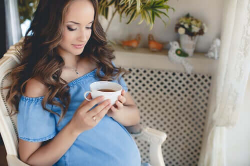 Picie herbaty w ciąży: wszystko, co musisz wiedzieć