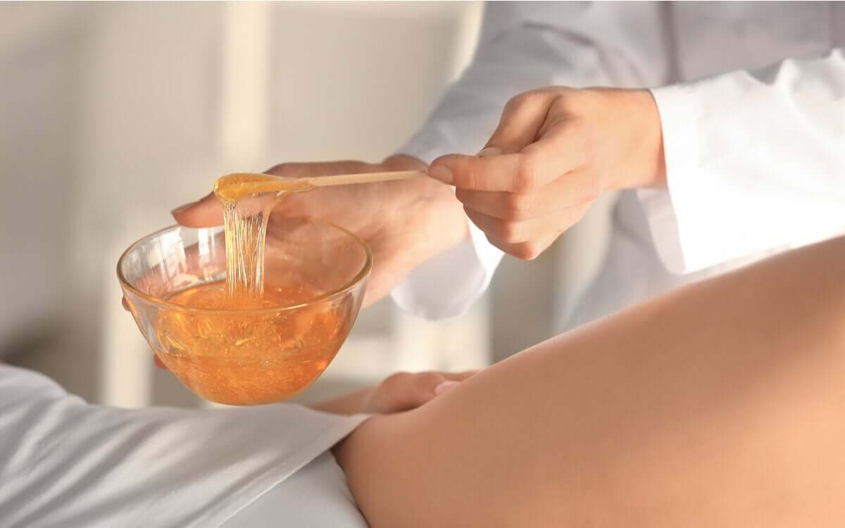 Przy depilacji bikini należy zachować szczególną ostrożność, gdyż skóra w tych okolicach jest bardzo wrażliwa.