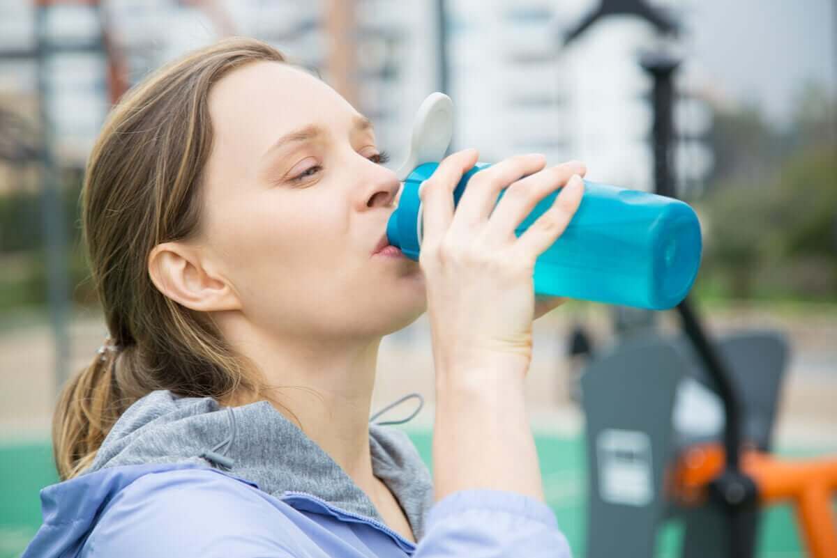 Napój izotoniczny - równowaga hydroelektrolityczna