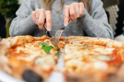 Pizza w stylu neapolitańskim