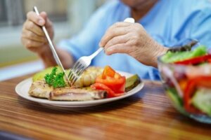 Dieta przy raku piersi: co powinny jeść pacjentki?