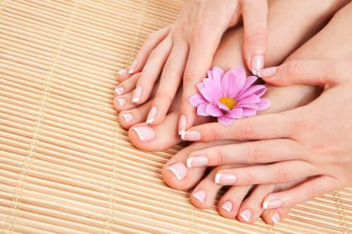 Zakażenie skóry wokół paznokci - naturalne środki