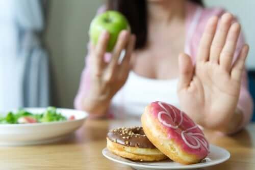Jak schudnąć bez restrykcyjnej diety? 7 strategii