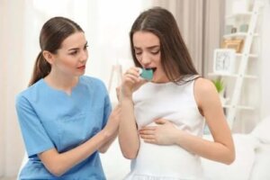 Astma podczas ciąży - dowiedz się więcej na ten temat!