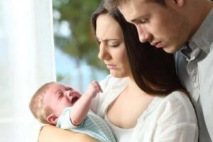 Kolka niemowlęca: przyczyny i wytyczne dla rodziców