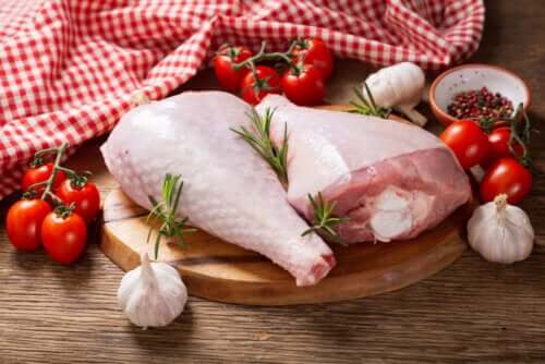 Indyk i kurczak: czym różni się ich mięso?