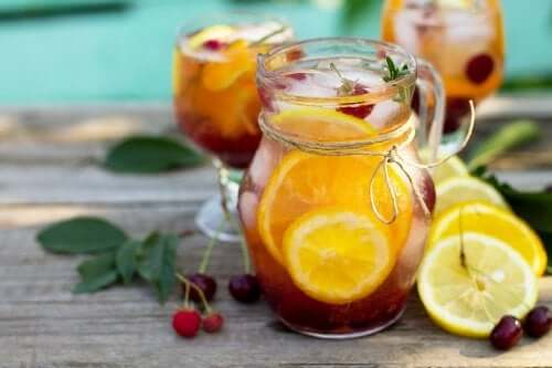 Owocowe koktajle bez alkoholu: 5 przepisów
