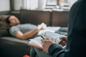 Psychoanaliza: czym jest i jak działa?