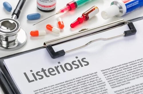 Listerioza: jak się przenosi i jak jej zapobiegać?