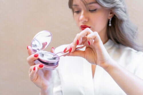 Rzęsy magnetyczne: zalety i rady