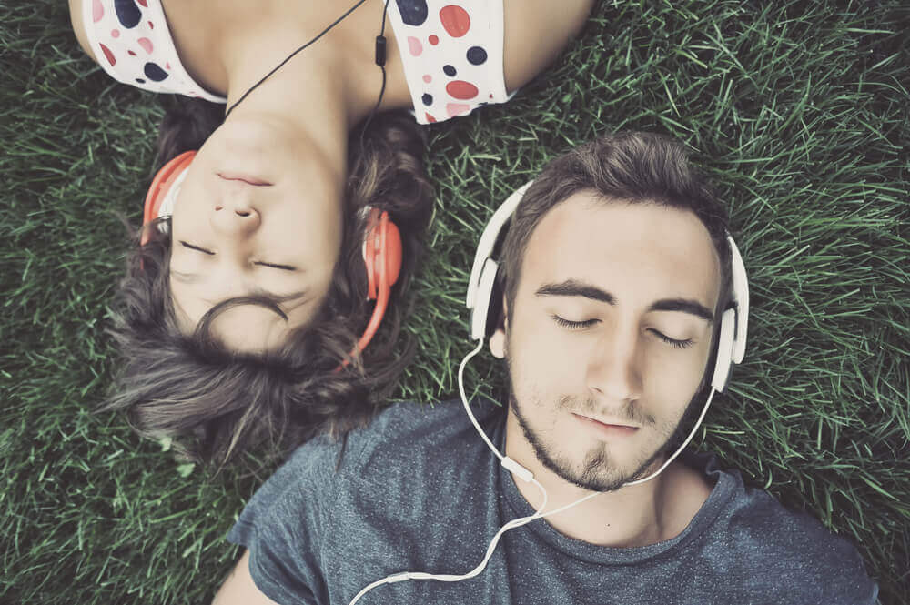 Osoby niedosłyszące nie mogą cieszyć się czymś tak prostym jak słuchanie muzyki.