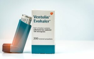 Salbutamol: zastosowania i skutki uboczne