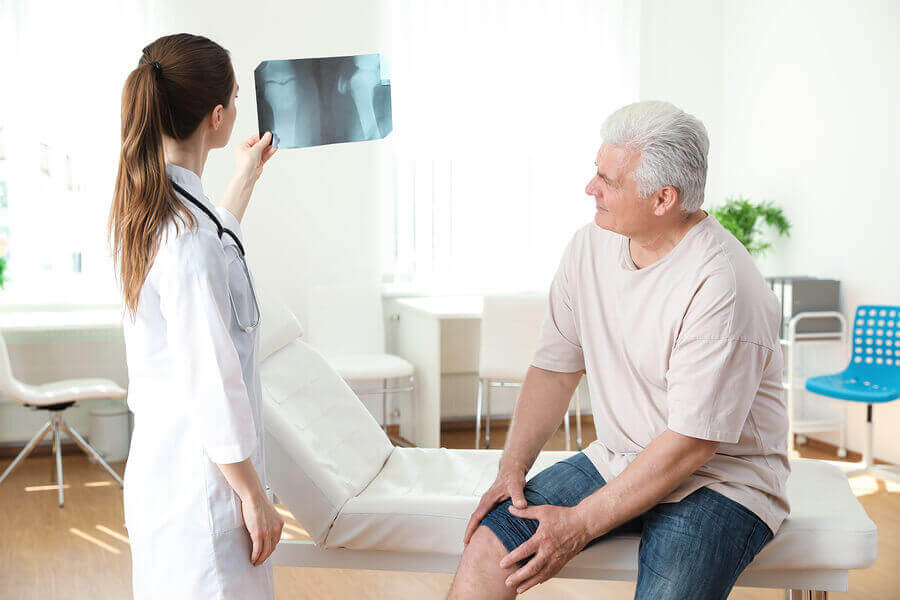 Diagnostyki dokonuje się po ustaleniu objawów kontuzji.