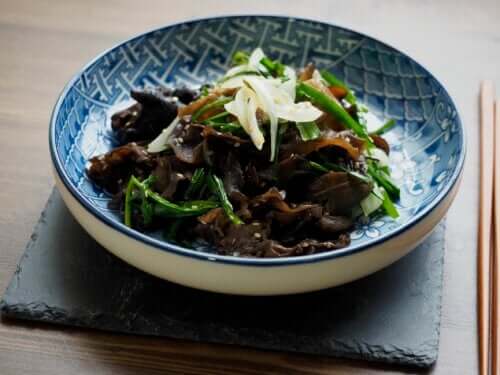 Chiński czarny grzyb shiitake: właściwości, zastosowania i zalety