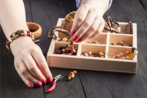 Organizacja akcesoriów i biżuterii - dowiedz się więcej!