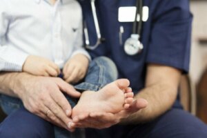 Podiatra: kiedy powinniśmy go odwiedzić?
