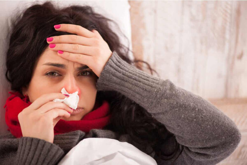 Kobieta chora na grypę