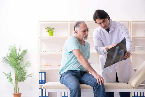 Mężczyzna u lekarza