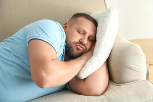 Późne spanie może zwiększyć ryzyko otyłości