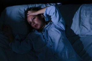 Zmartwienia nie pozwalają ci spać - co zrobić?