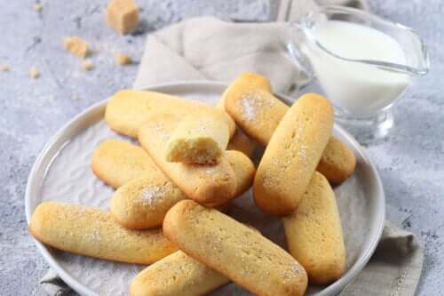 Ciastka waniliowe: 2 przepisy krok po kroku