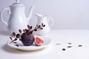 Herbata z liści figowych: zalety i jak ją przygotować
