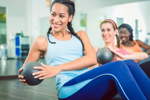 Czy ćwiczenia mięśni rdzenia pomagają na ból kręgosłupa?