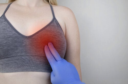 Torbiele piersi: co oznacza fakt, że dochodzi do ich rozwoju?