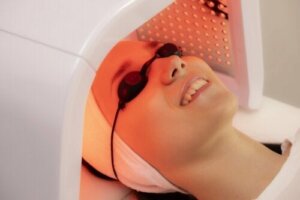 Fototerapia LED: zastosowania, korzyści i pielęgnacja światłem