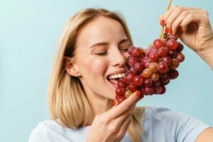 Niesamowite korzyści z jedzenia winogron — koniecznie je poznaj!