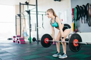 Trening siłowy dla kobiet — sprawdzone ćwiczenia i korzyści