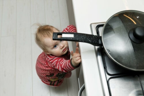 Zagrożenia w kuchni i 7 wskazówek dotyczących bezpieczeństwa