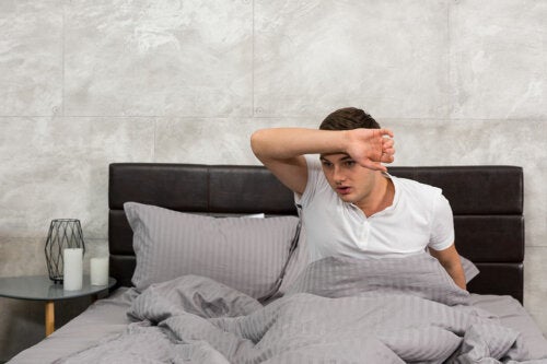 Pocenie się podczas snu — czy istnieje powód do obaw?