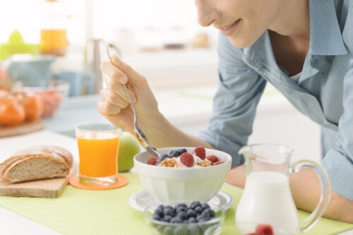 Smaczne śniadanie ze zdrowych i odżywczych produktów - pomysły