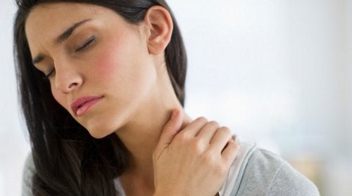 Ból szyi - powody powstawania i sposoby leczenia