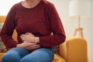 Wszystko, z czym wiążą się uwięzione gazy i jak leczyć ten problem