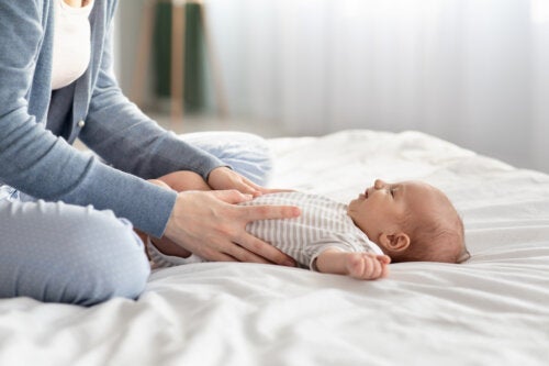 Dyschezja niemowlęca - problem spędzający sen z oczu matki