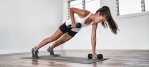 Trening crossfit z hantlami: cztery zalecane ćwiczenia