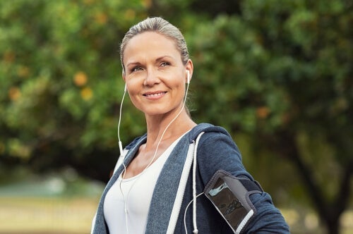 Jak uniknąć przybierania na wadze podczas menopauzy?