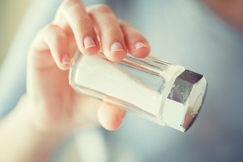 Wskazówki i porady, jak zmniejszyć spożycie soli