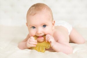 Czteromiesięczne niemowlę - waga, sen i rozwój