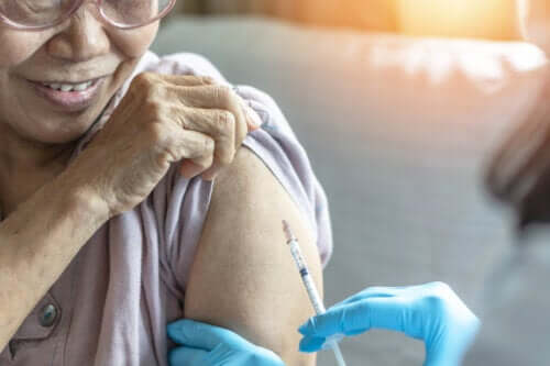 Czy szczepionka przeciw zapaleniu płuc u osób starszych jest skuteczna?