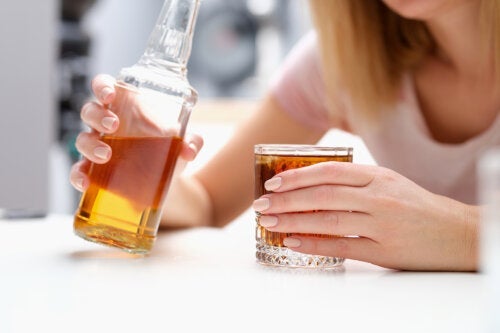 Dieta ketogeniczna i alkohol – wszystko, co musisz wiedzieć
