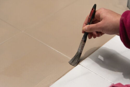 Malowanie płytek domowych - unikaj tych błędów