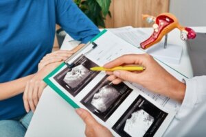 Wypadanie pęcherza moczowego: przyczyny i leczenie